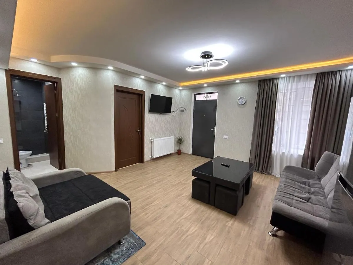 Apartment In Old City Тбилиси